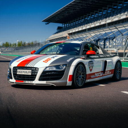 Audi R8 V10