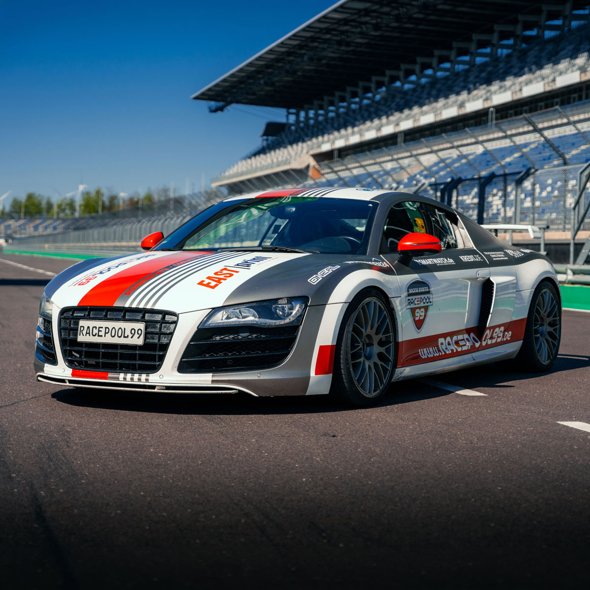 Audi R8 V10