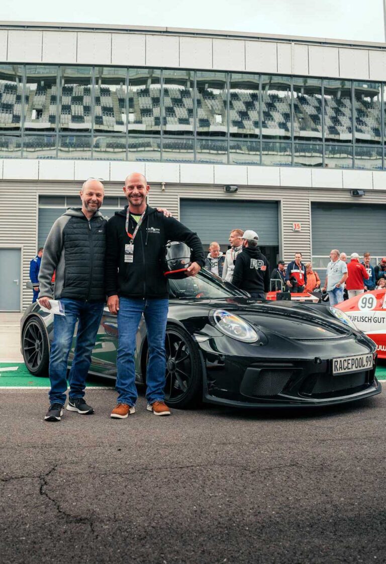 Racepool99 Boxengasse