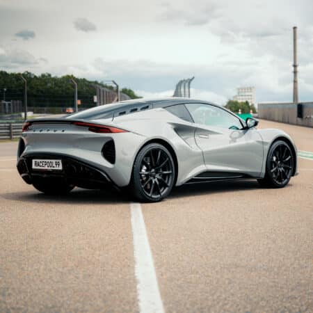 Loutos Emira V6