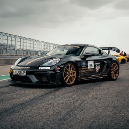 Porsche GT4-RS