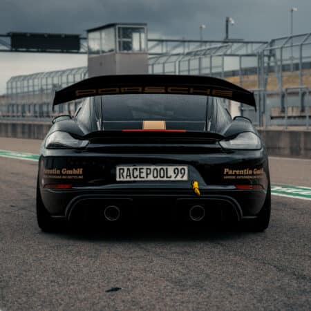 Porsche GT4-RS