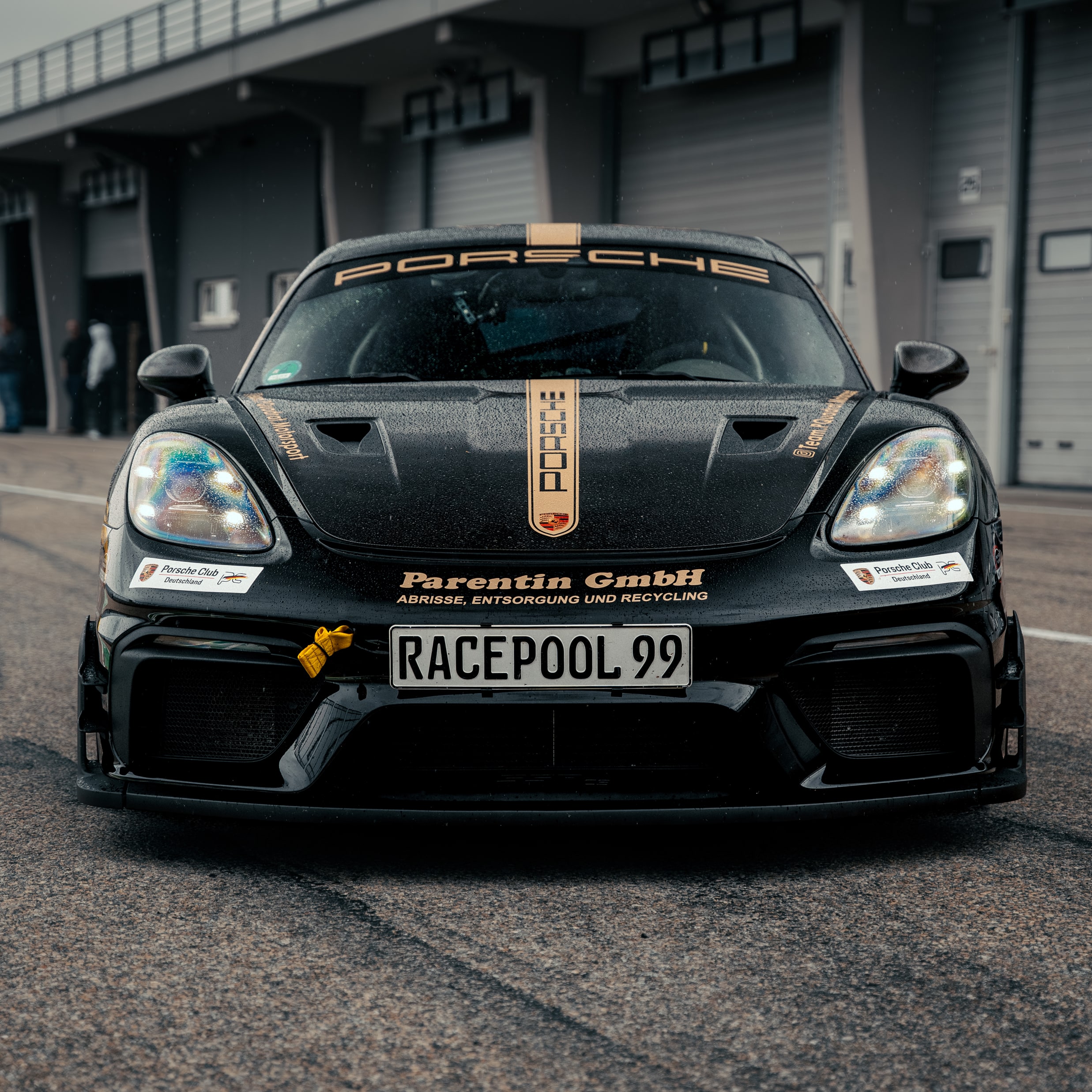 Porsche GT4-RS