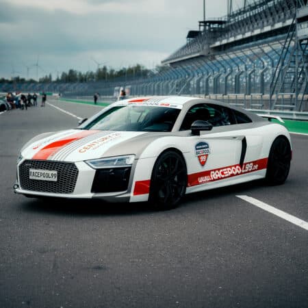 Audi R8 V10